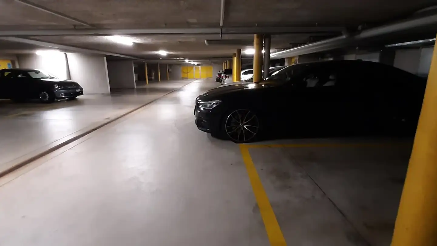 Tiefgaragenstellplatz mieten - Usterstrasse 63, 8620 Wetzikon ZH - Foto 2