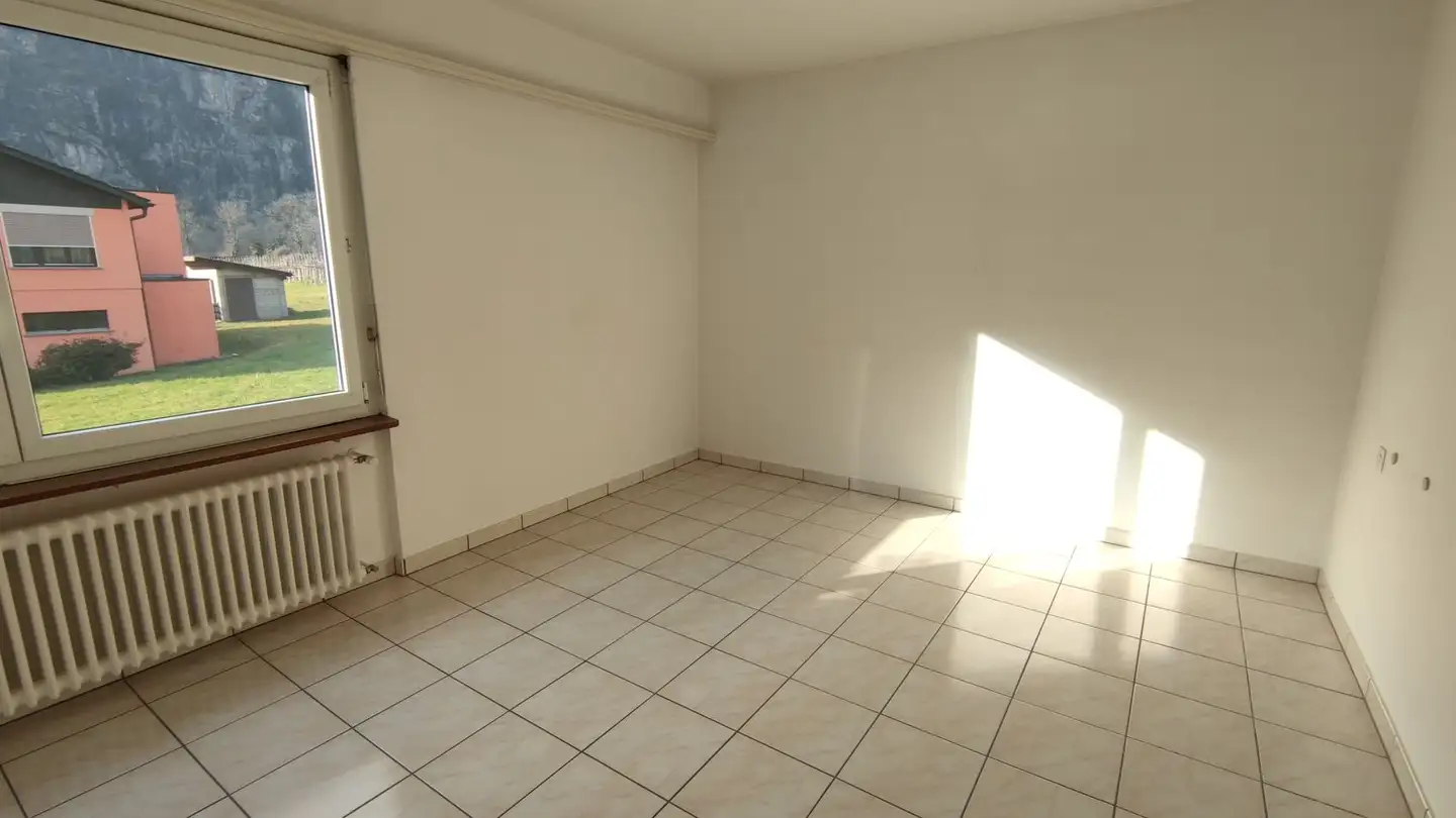 Apartment for rent - Via Al Maglio 8, 6710 Biasca - Photo 3