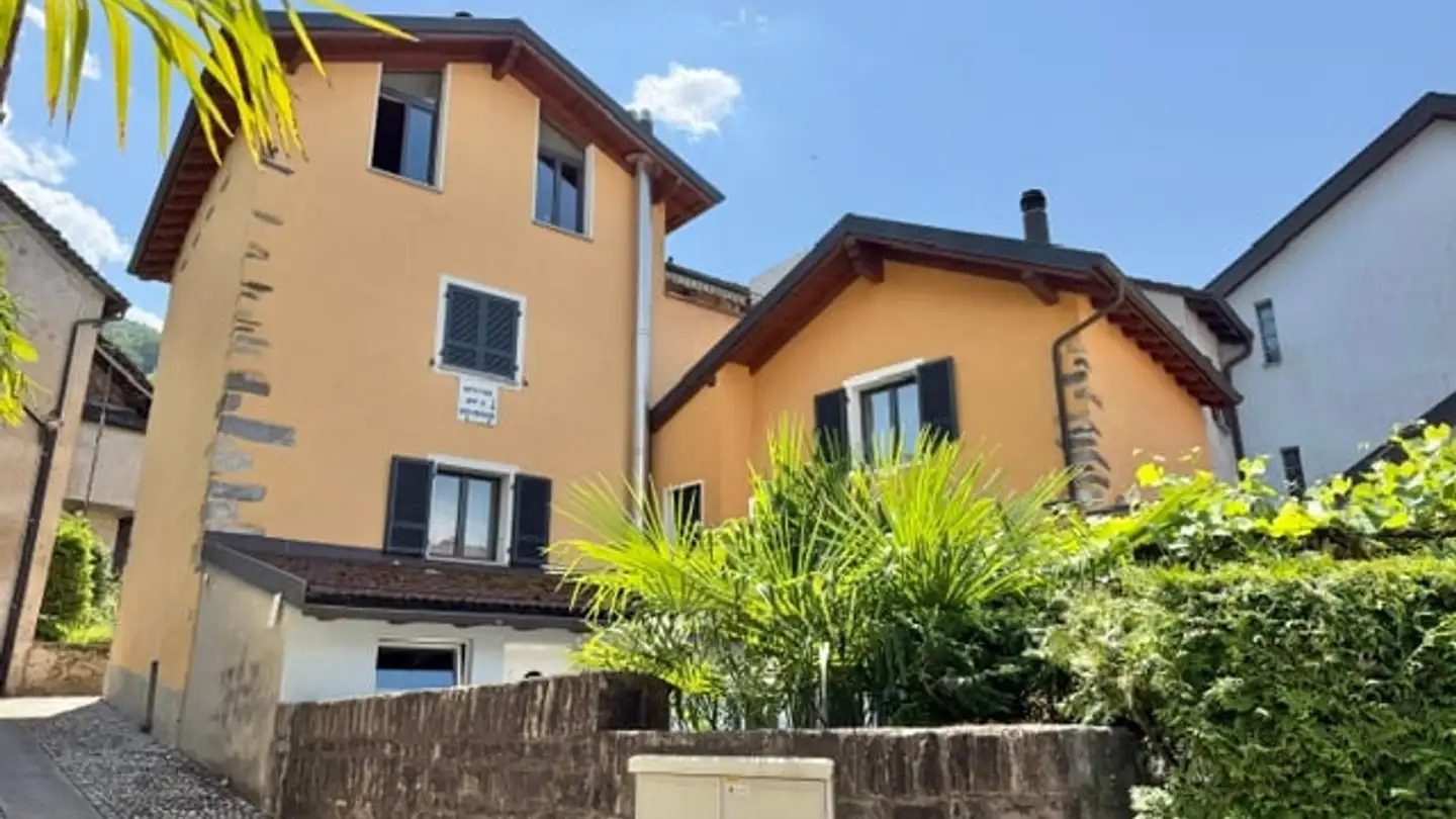 Wohnung mieten - Piazza Di Forn 3, 6574 Vira (Gambarogno)