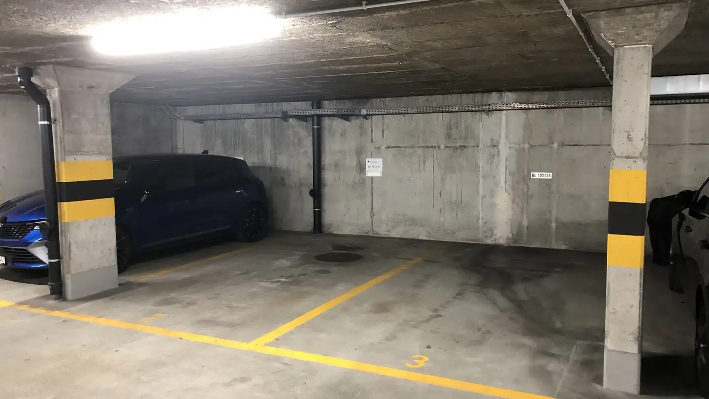 Outdoor parking space for rent - Schwarzenburgstrasse 800A, 3145 Niederscherli - Photo 4