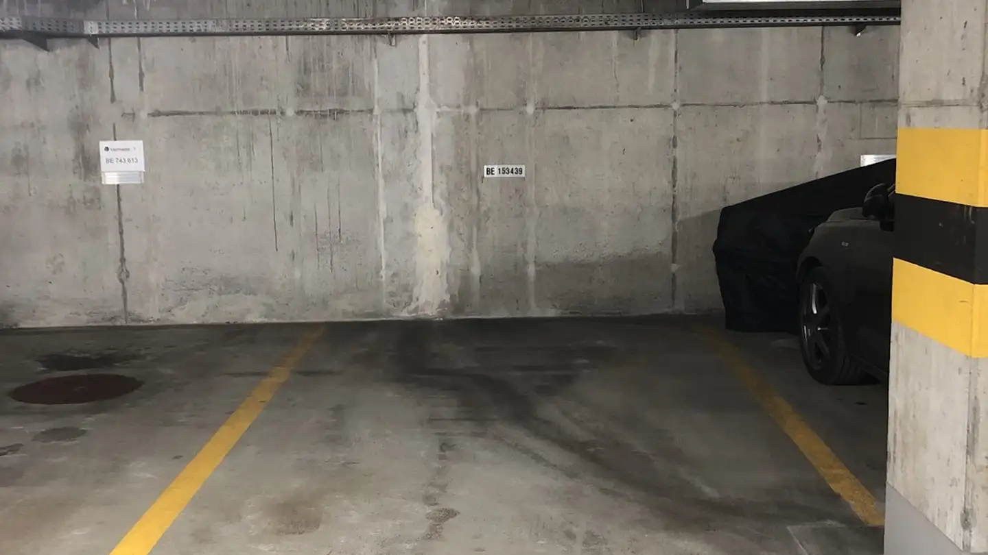 Outdoor parking space for rent - Schwarzenburgstrasse 800A, 3145 Niederscherli - Photo 3