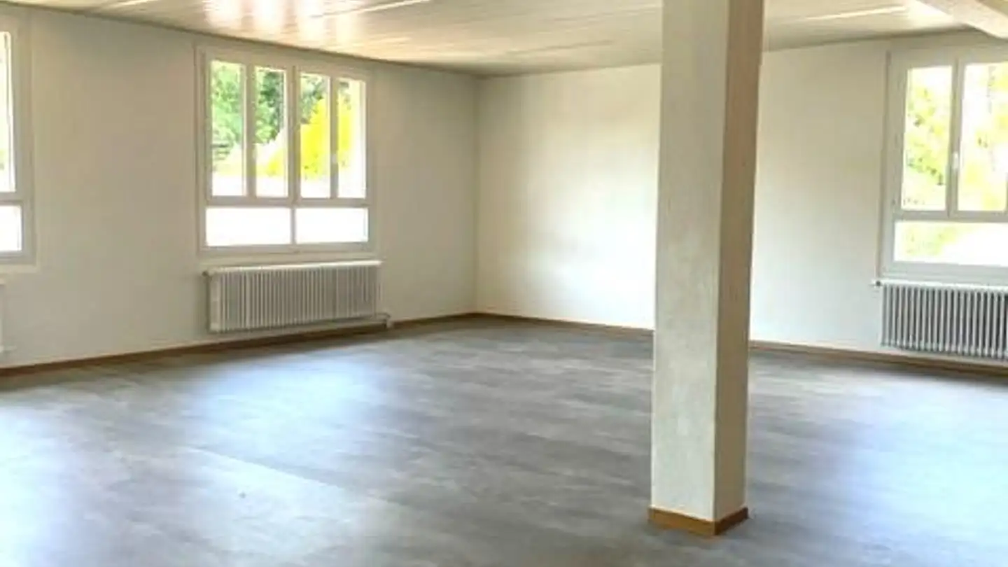 Gewerbe mieten - 1267 Vich