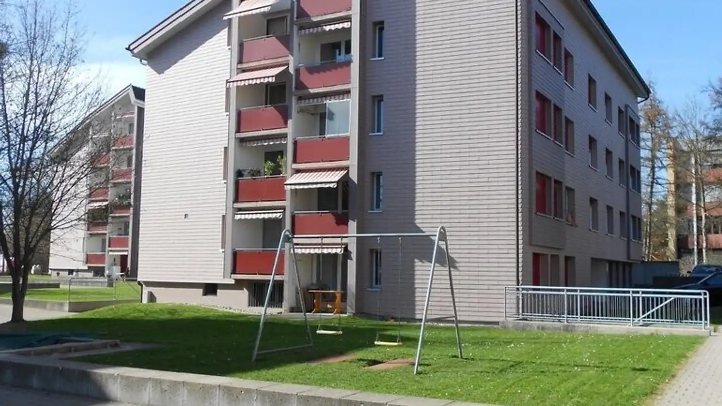 Parcheggio esterno in affitto - Schärackerstrasse 9, 8330 Pfäffikon ZH