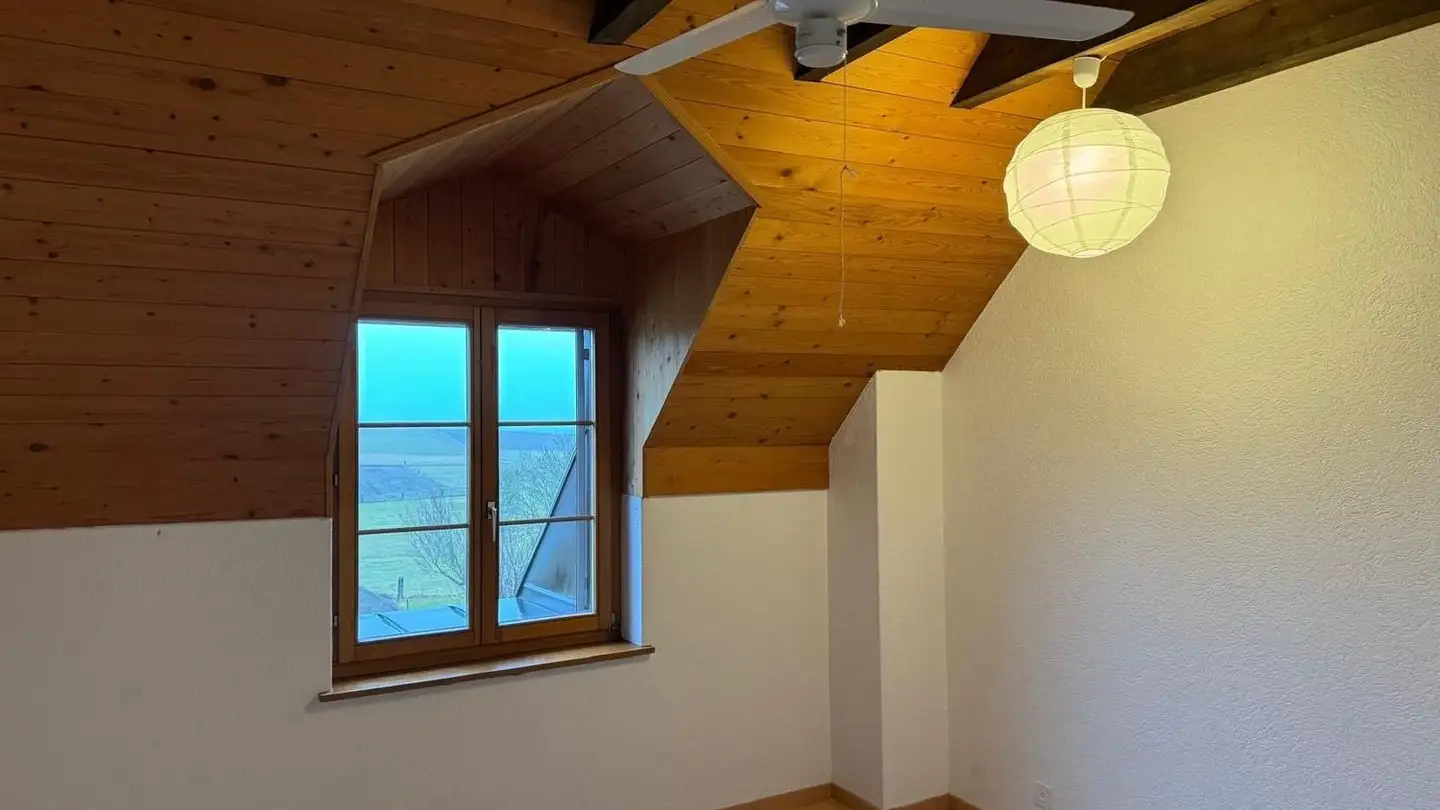 Wohnung mieten - La Chaîne 15, 2515 Prêles - Foto 2