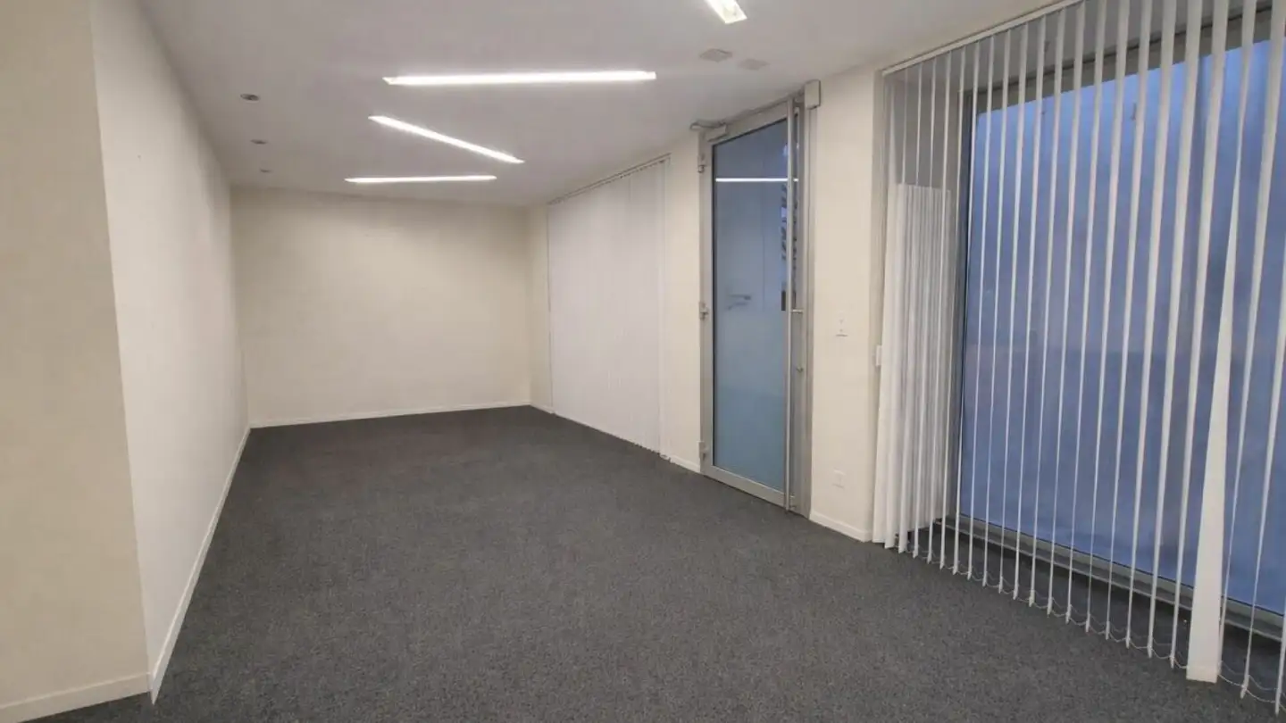 Spazio ufficio in affitto - Rue Daniel-Jean Richard, 2300 La Chaux-de-Fonds - Foto 2