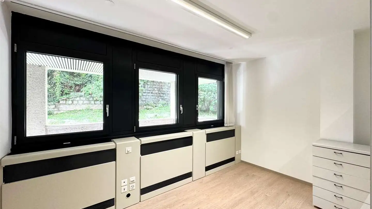 Office space for rent - Via Cantonale 3, 6900 Lugano - Photo 2