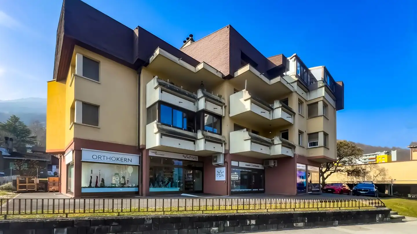 Mixed-use building for sale - Rue Du Bugnon 1, 1870 Monthey