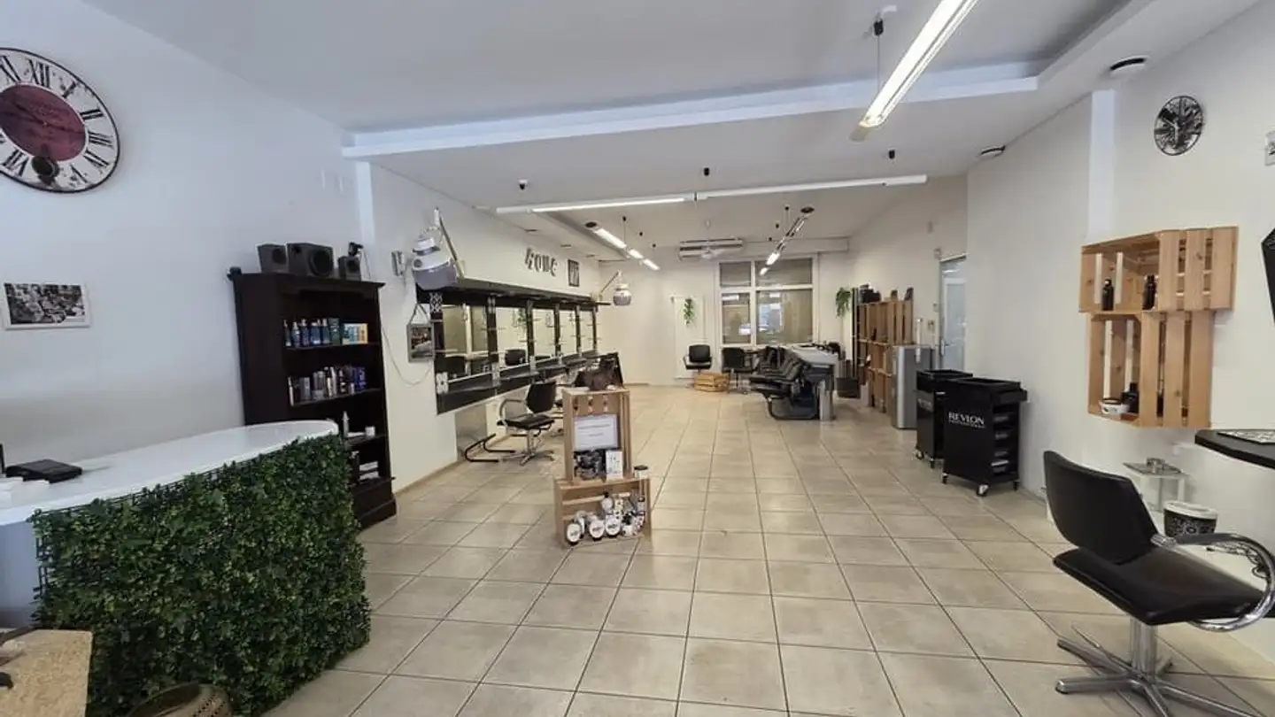 Commerciale in affitto - Rue Daniel-Jean Richard 22, 2300 La Chaux-de-Fonds