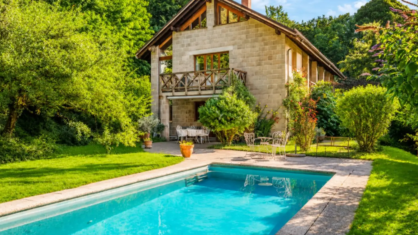 Single house for sale - 1186 Essertines-sur-Rolle