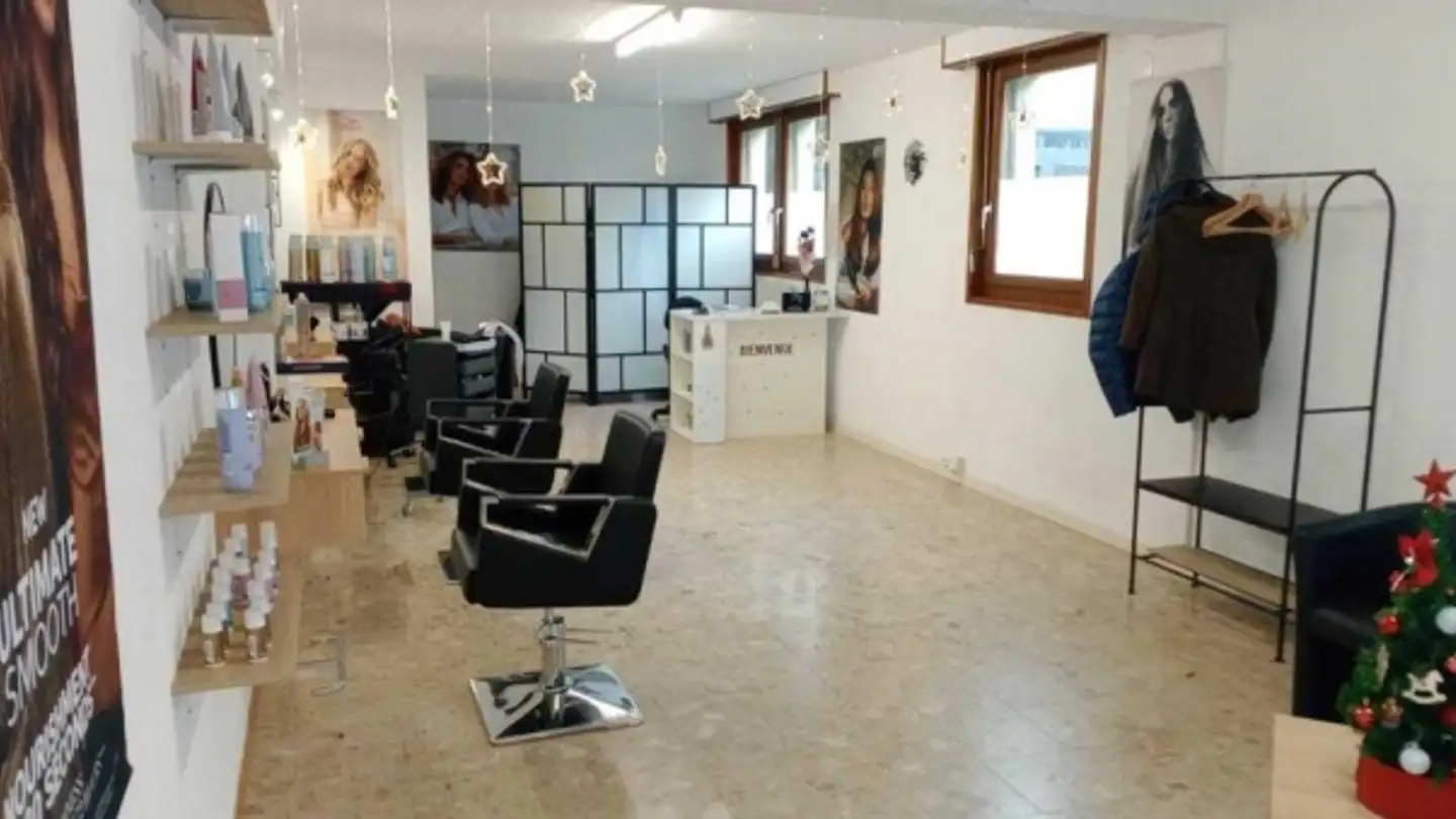Shop for rent - Rue Du Chanoine Broquet 1b, 1890 St-Maurice