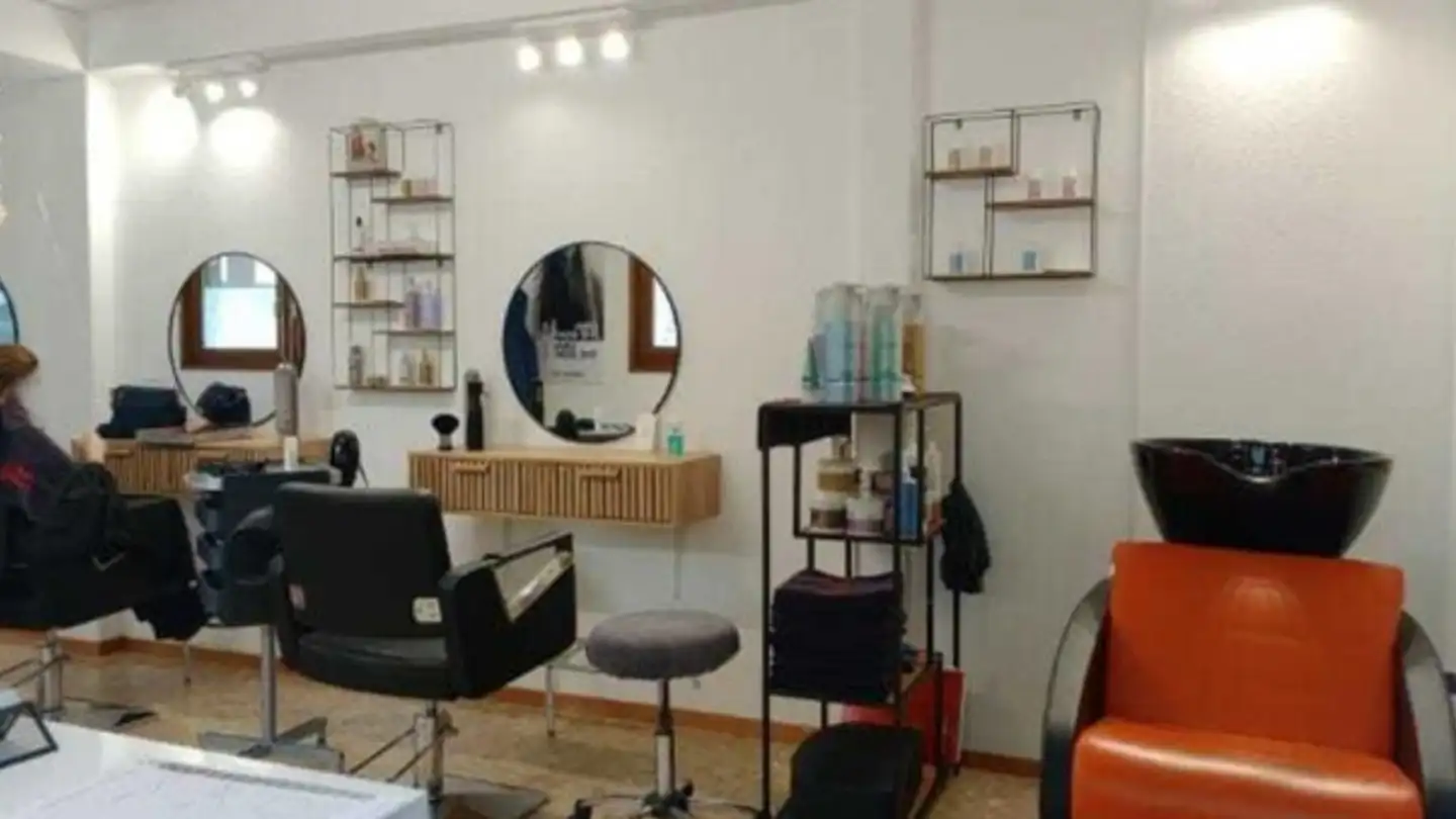 Shop for rent - Rue Du Chanoine Broquet 1b, 1890 St-Maurice - Photo 2