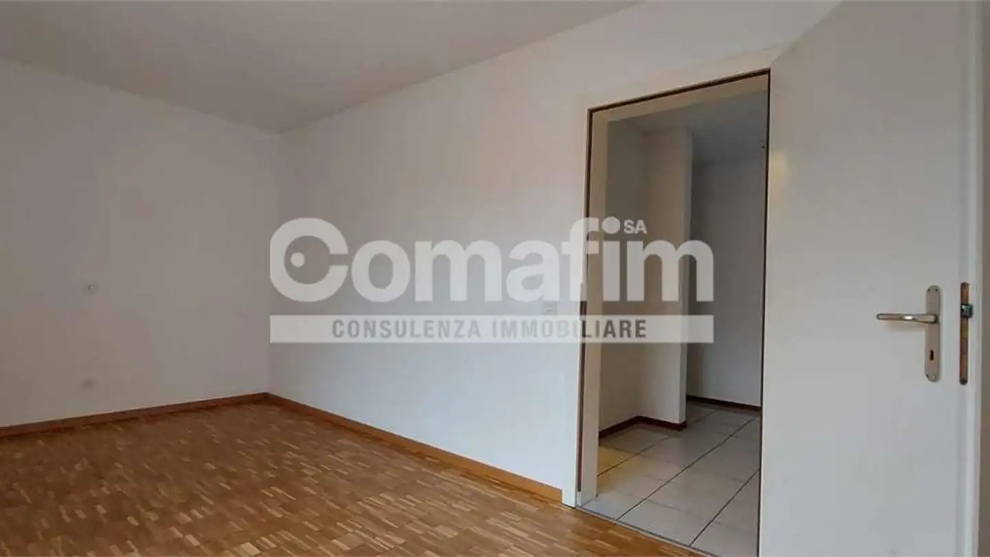 Garage singolo in affitto - Via Macello 3, 6710 Biasca - Photo 4