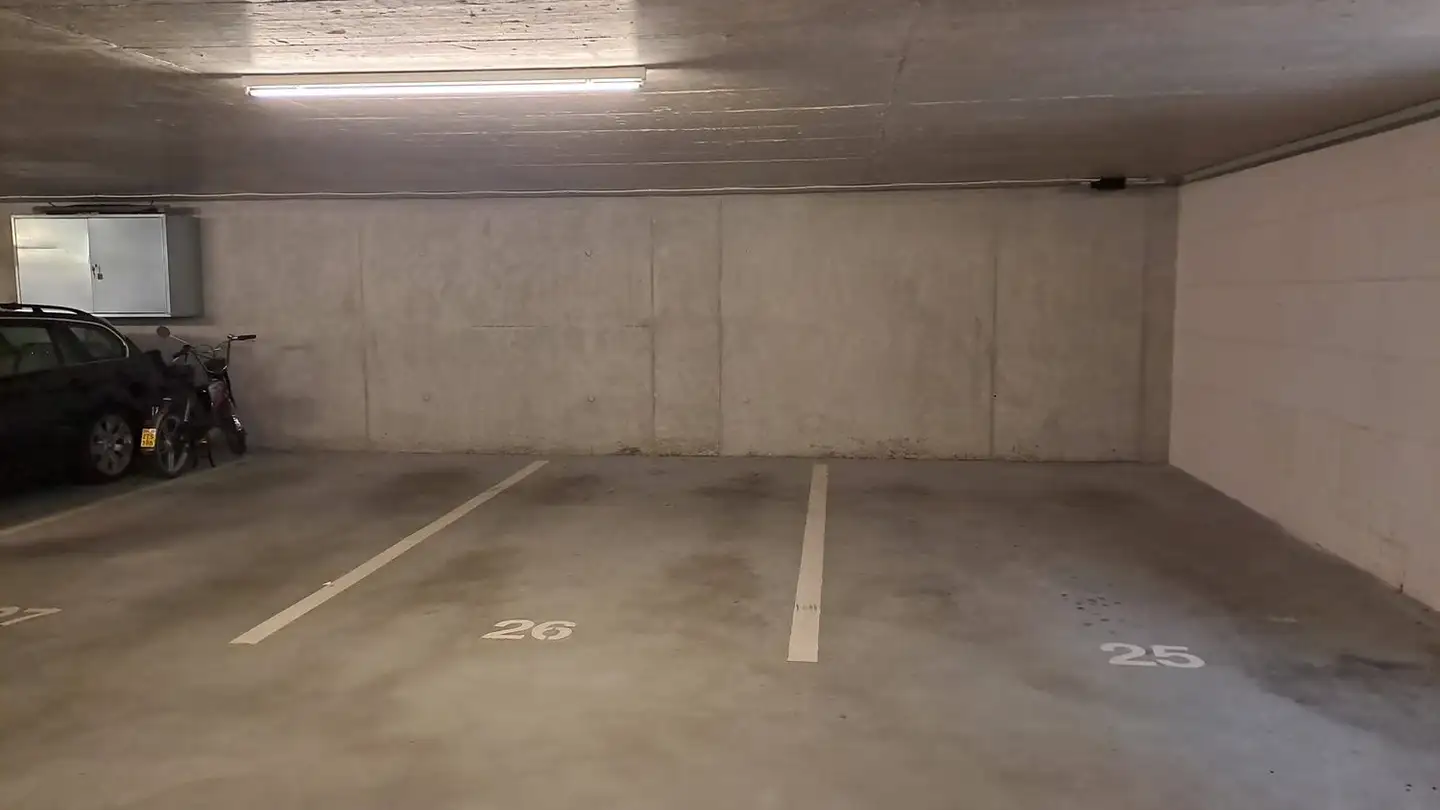 Underground parking space for rent - Weiherallee 29, 8610 Uster