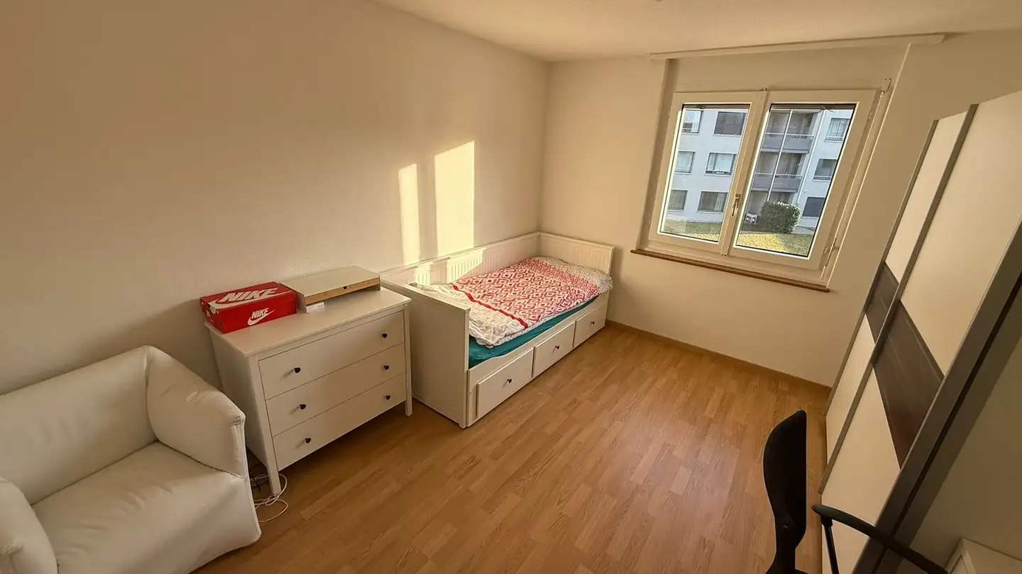 Zimmer mieten - Kirchbachstrasse 17, 8600 Dübendorf