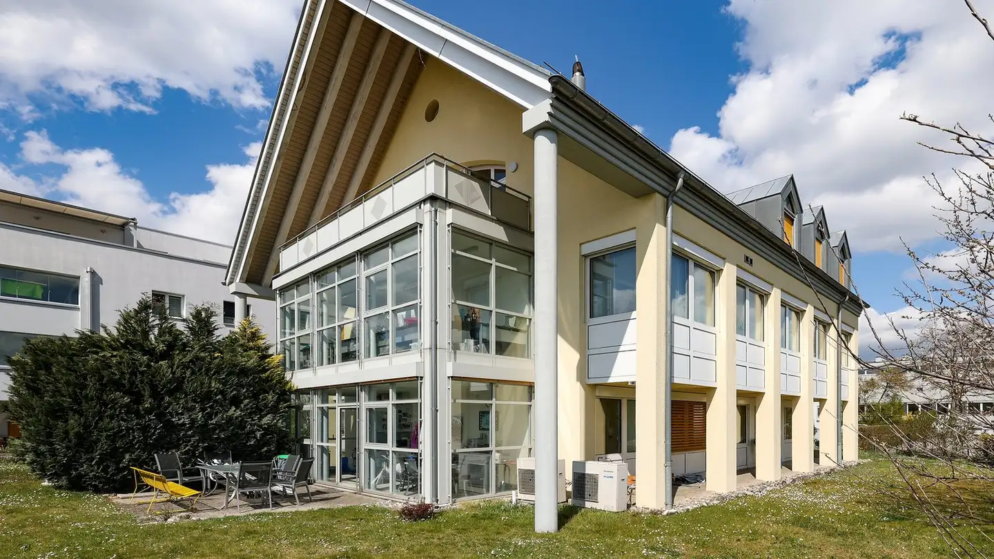 Residential building for sale - Stationsstrasse 53, 8606 Nänikon