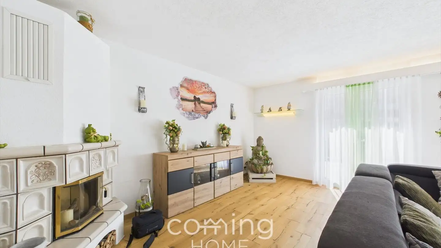 Outdoor parking space for sale - 3902 Glis