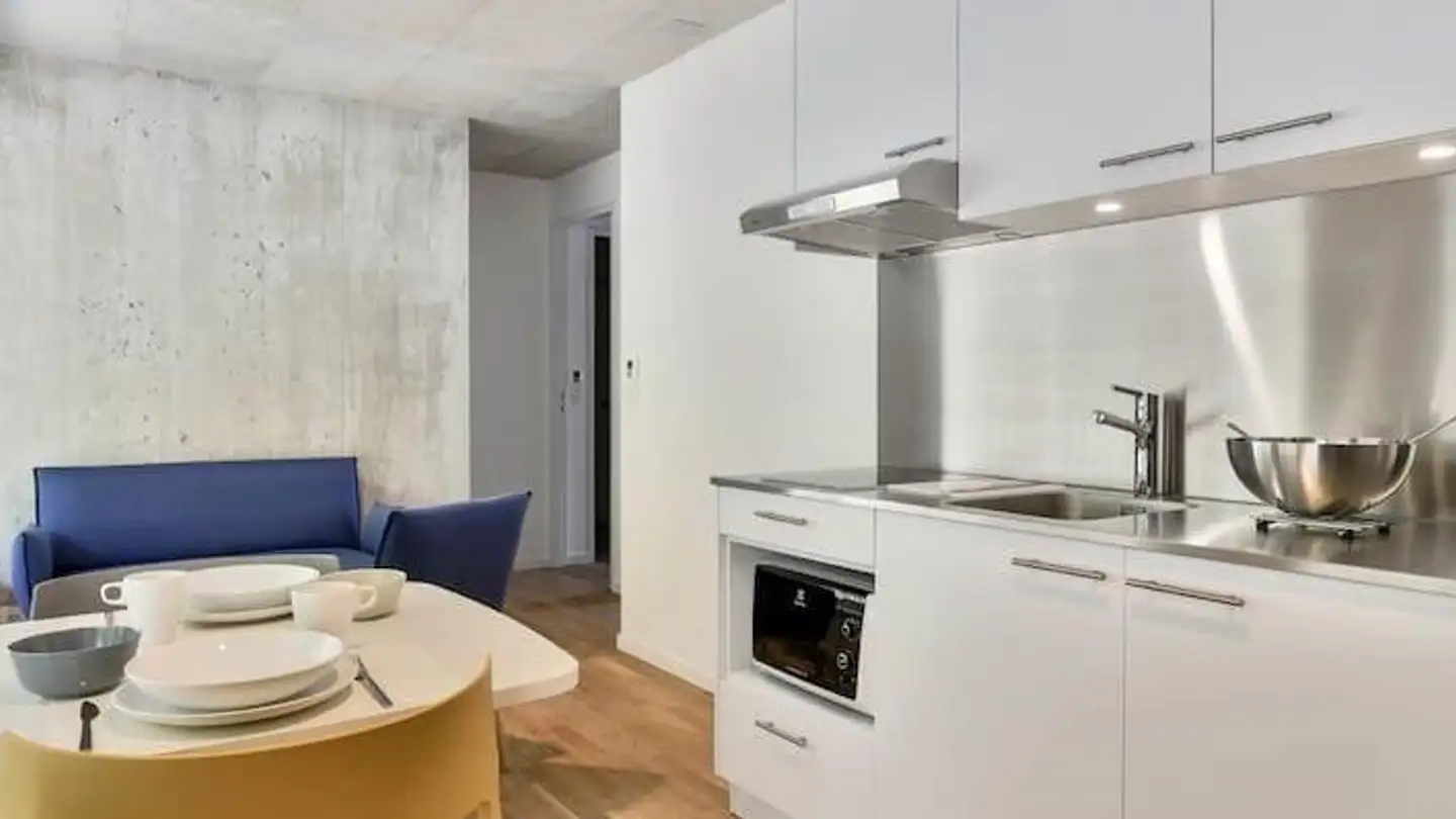 Appartement meublé à louer - Rue Des Usines 37, 2000 Neuchâtel - Photo 2