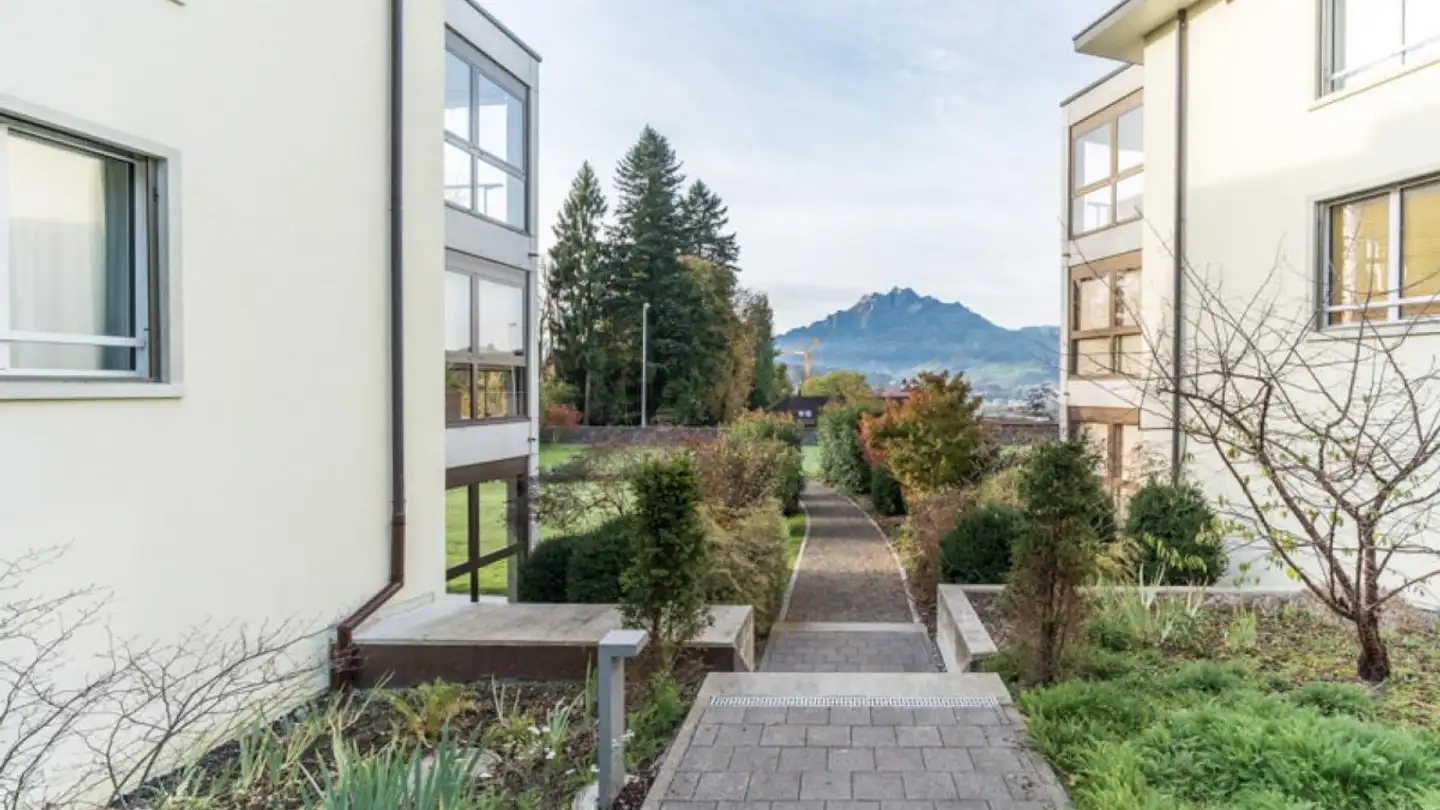 Underground parking space for rent - Leumattstrasse 36, 6006 Luzern