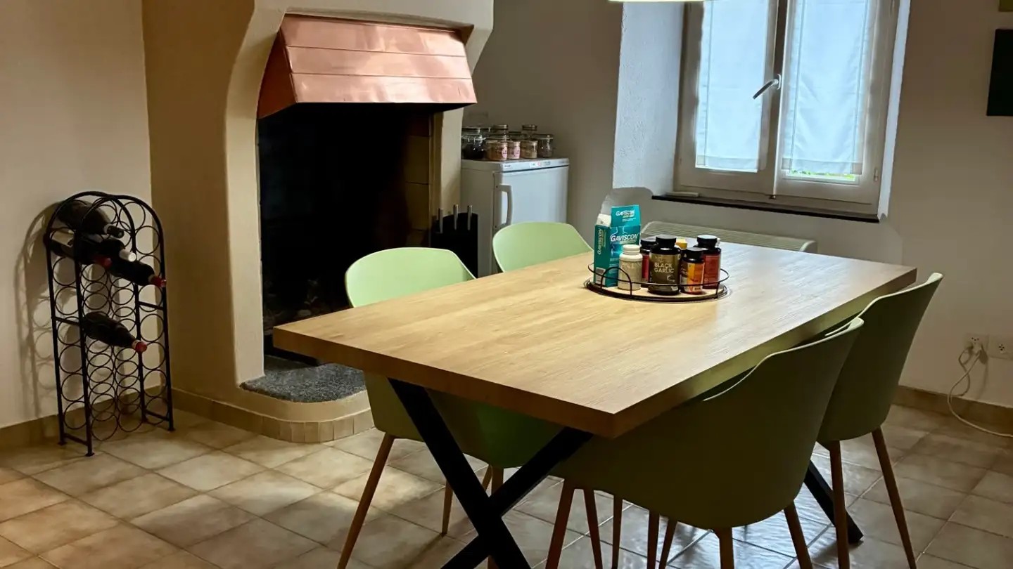 Appartement à louer - Vicolo Dei Saroli 2, 6944 Cureglia