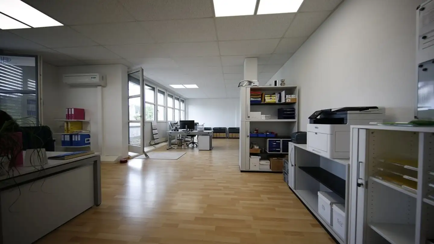 Commercial à louer - Picardiestrasse 3, 5040 Schöftland - Photo 3