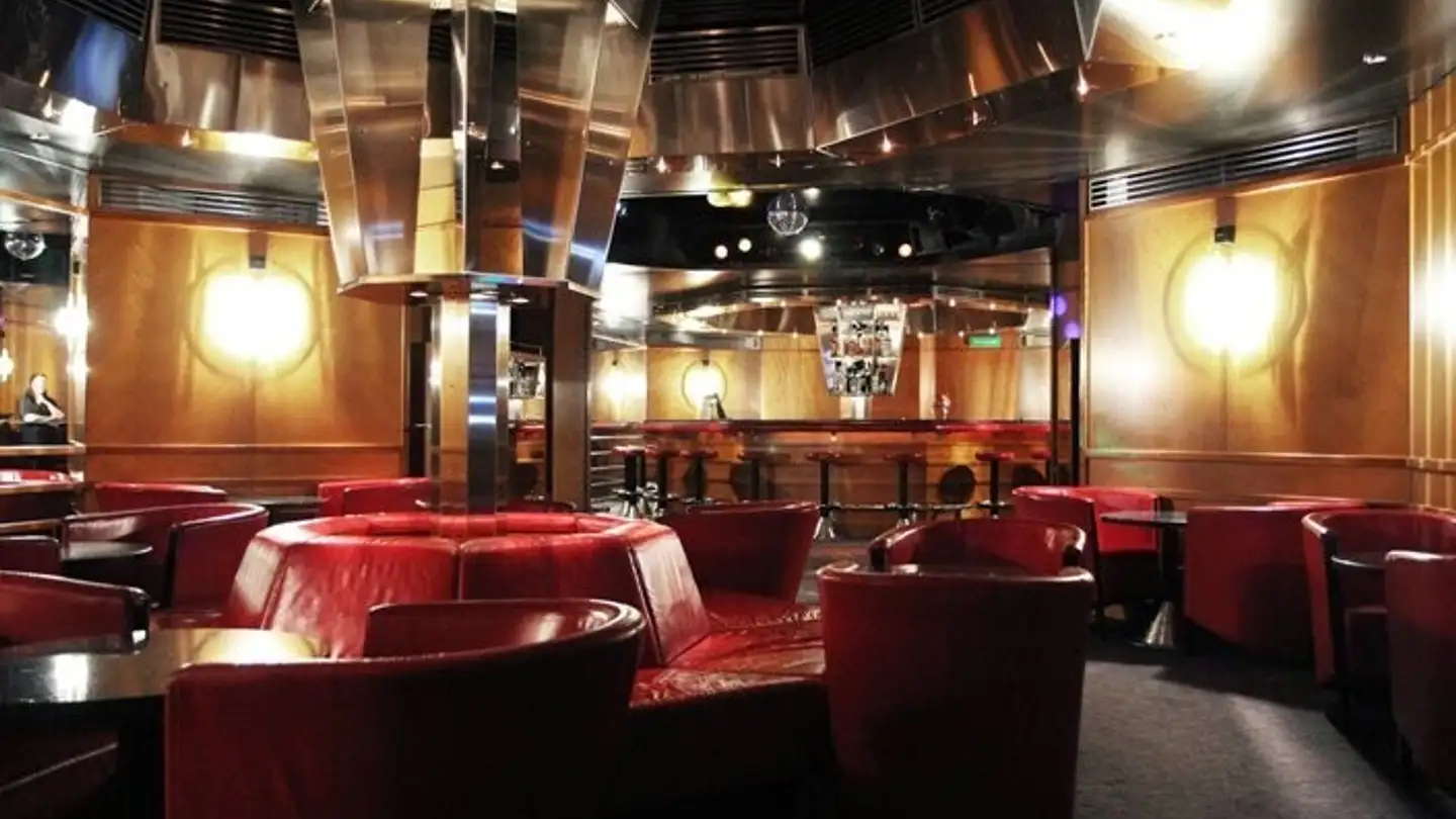 Commercial à louer - Hauptstrasse 25, 3186 Düdingen