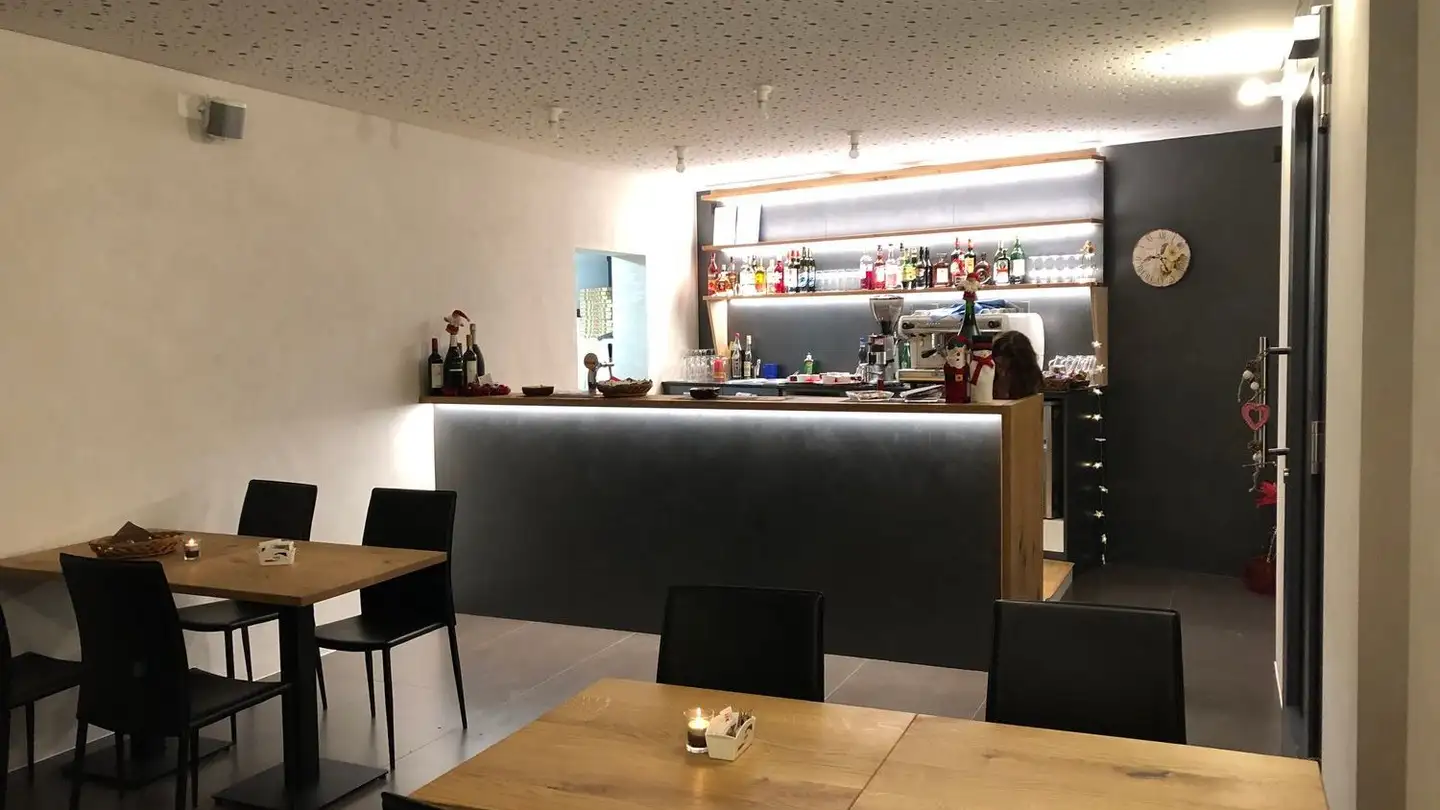 Ristorante in affitto - Piázza Gránda 2, 6822 Arogno - Photo 2