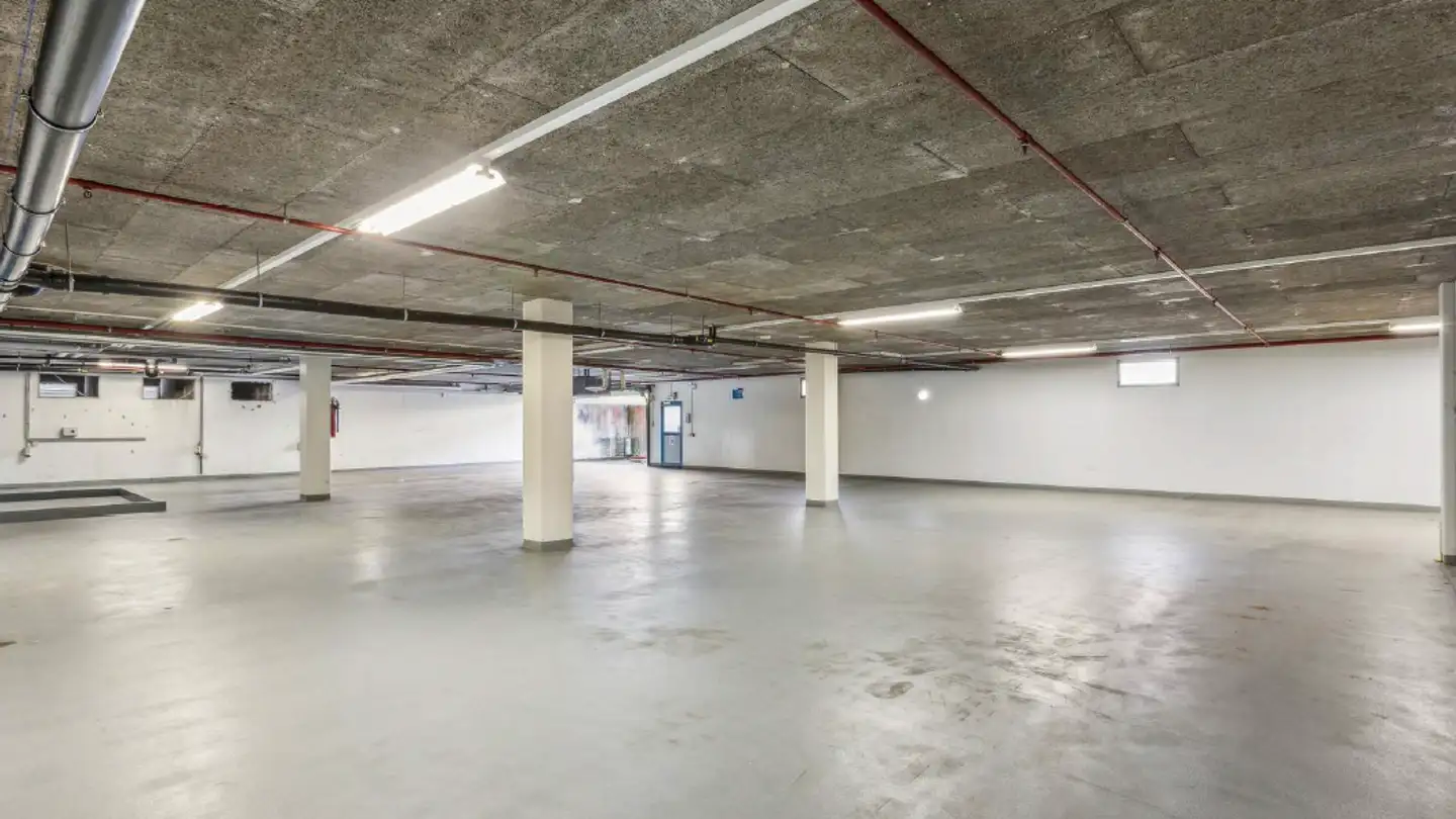 Espace de stockage à louer - Rue Du Collège 43, 2300 La Chaux-de-Fonds - Photo 3