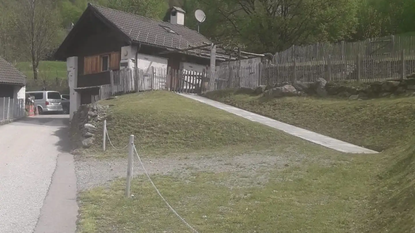 House for sale - 6563 Mesocco - Photo 2