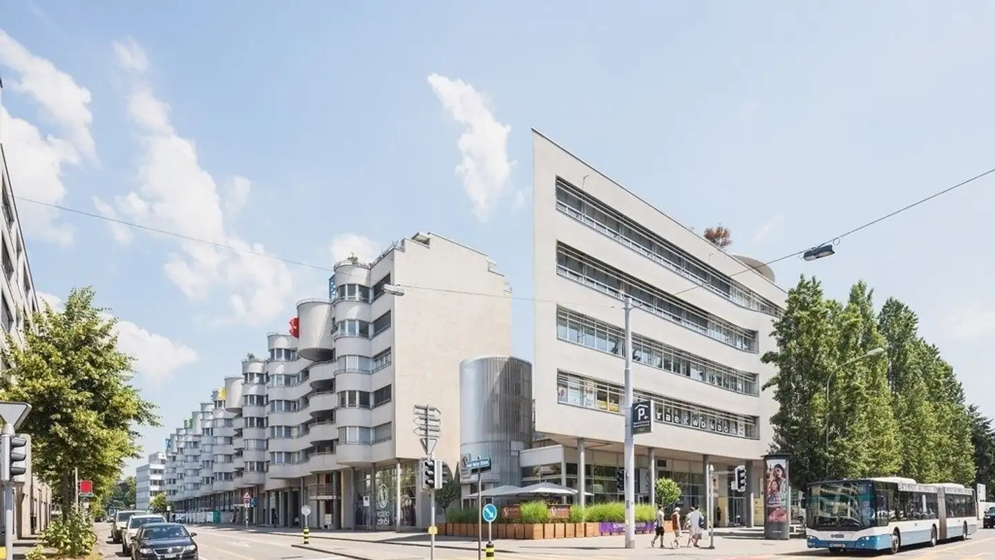 Überdachter Motorradparkplatz mieten - Ruedi-Walter-Strasse 4a, 8050 Zürich
