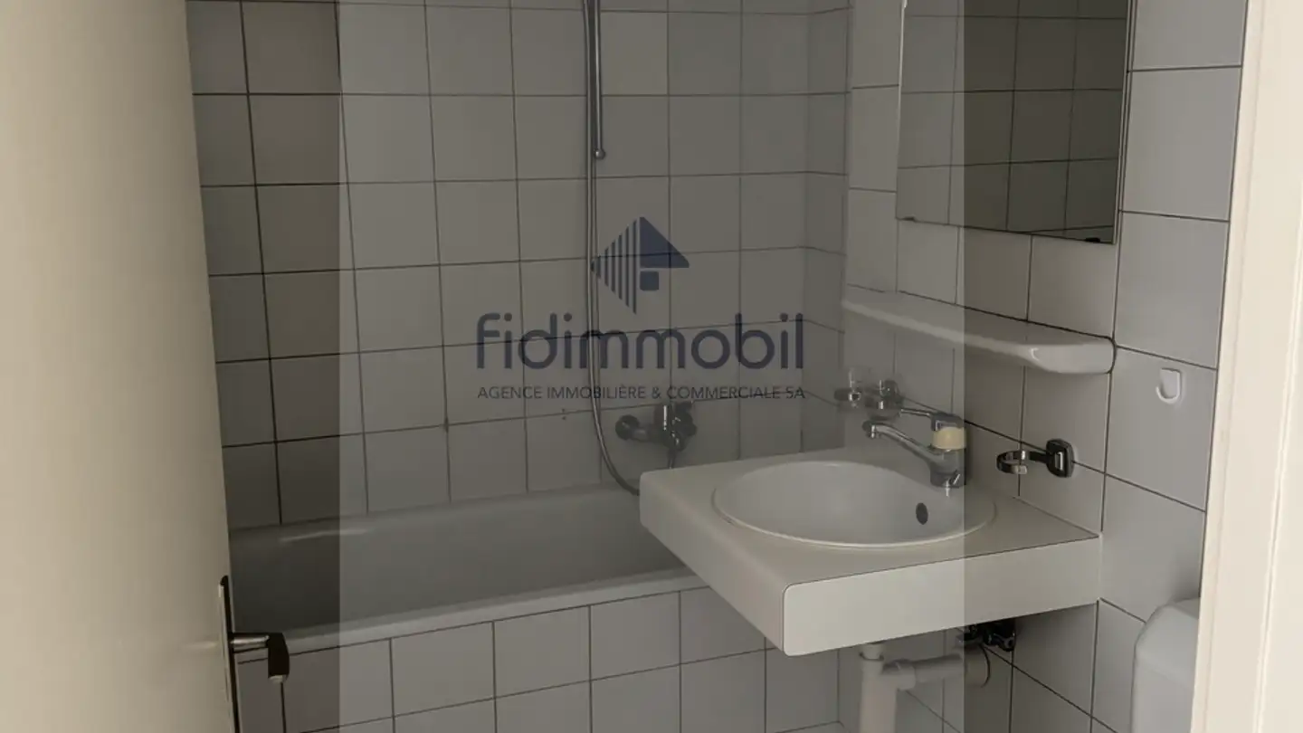 Appartamento in affitto - Rue De L'écluse 30, 2000 Neuchâtel - Photo 4