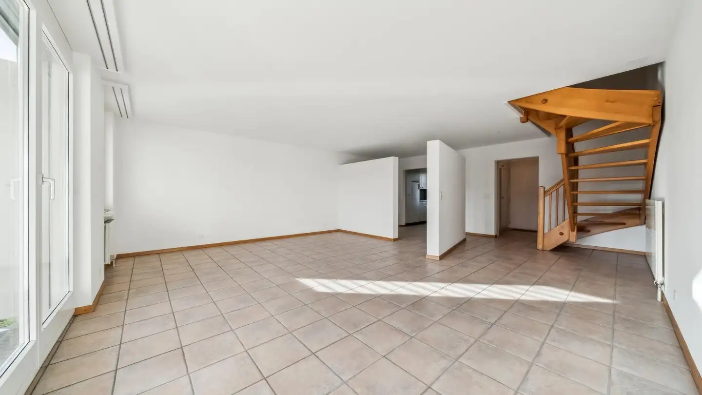 Appartement à louer - Rue Du 23-Juin 70, 2905 Courtedoux - Photo 3