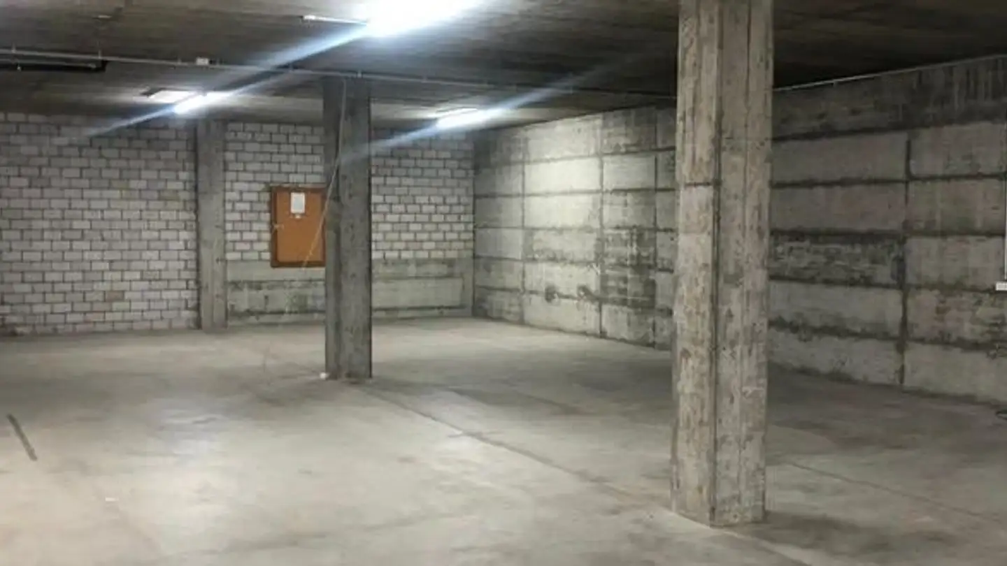 Storage space for rent - Bahnhofstrasse 36, 5502 Hunzenschwil