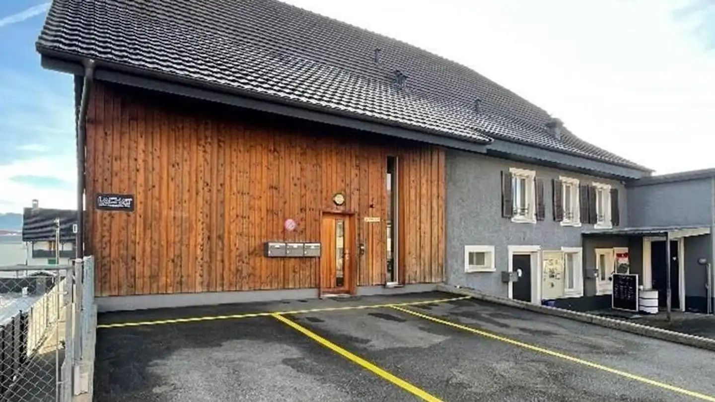 Mixed-use building for sale - 2942 Alle