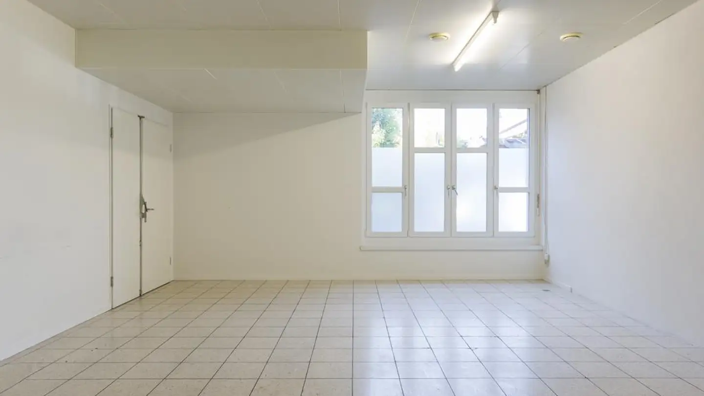 Commercial à louer - Mittlerer Kreis 2, 4106 Therwil - Photo 2
