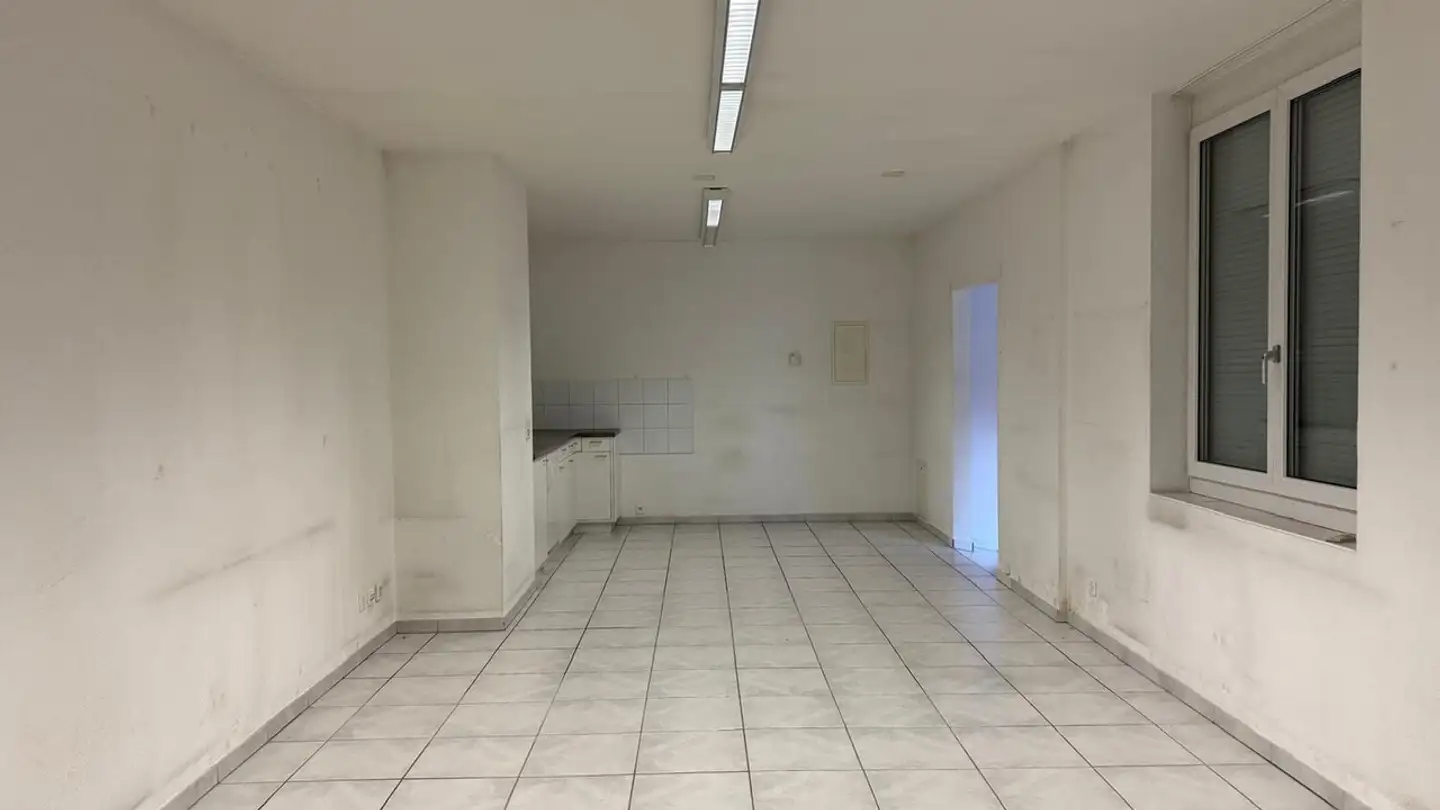 Commercial for rent - Manessestrasse 86, 8045 Zürich