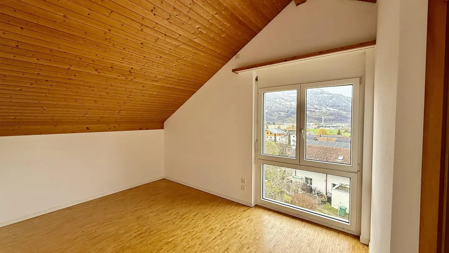 Penthouse for rent - Vadelsweg 6, 7206 Igis - Photo 3