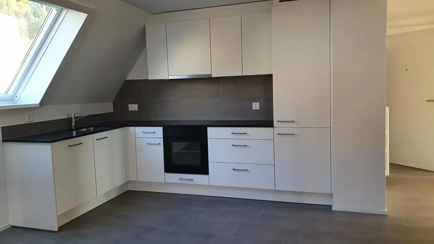 Attic flat for rent - Rue Des Monts 15, 2053 Cernier - Photo 4