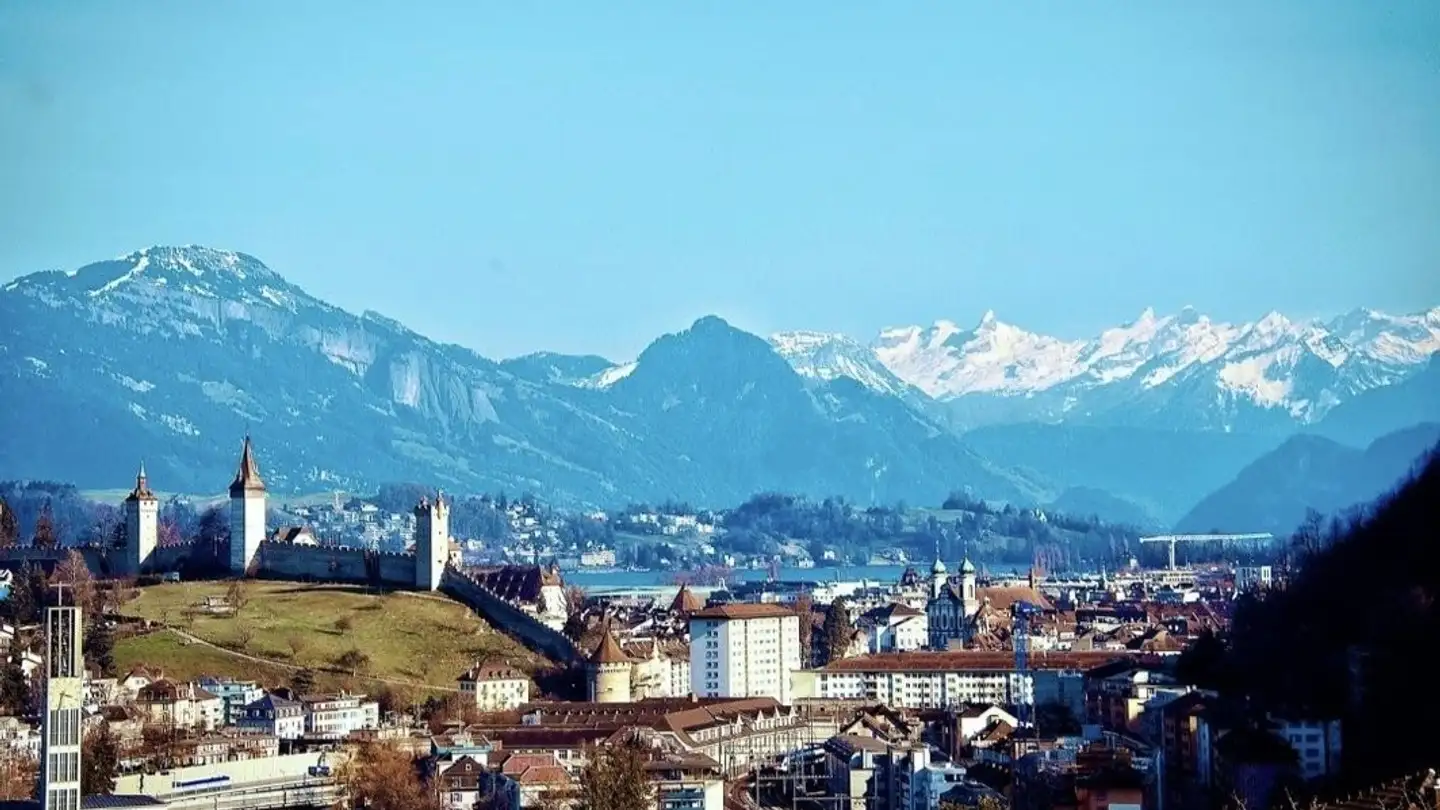 Apartment for rent - Fluhmühlerain 12, 6015 Luzern - Photo 2