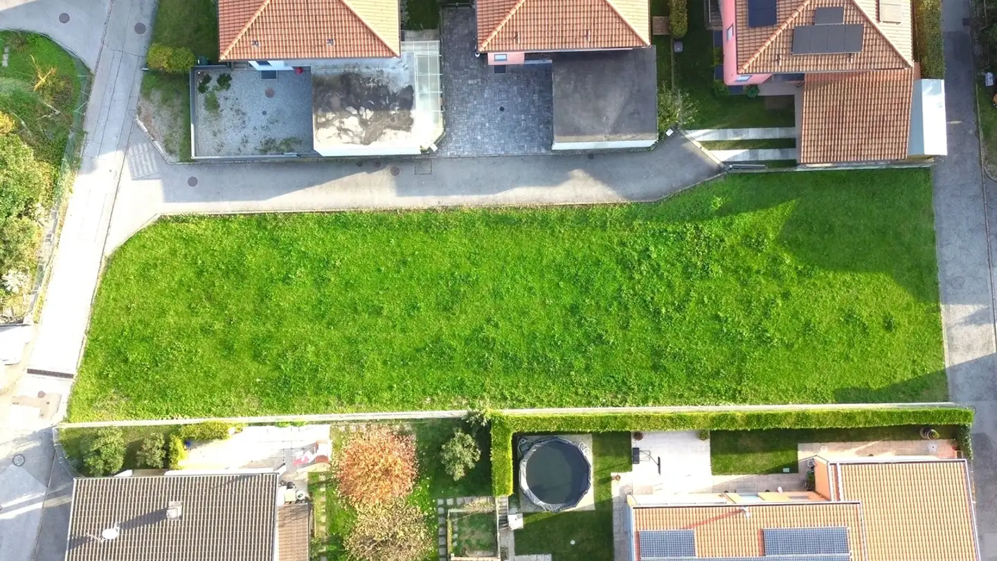 Terrain constructible à vendre - 6864 Arzo