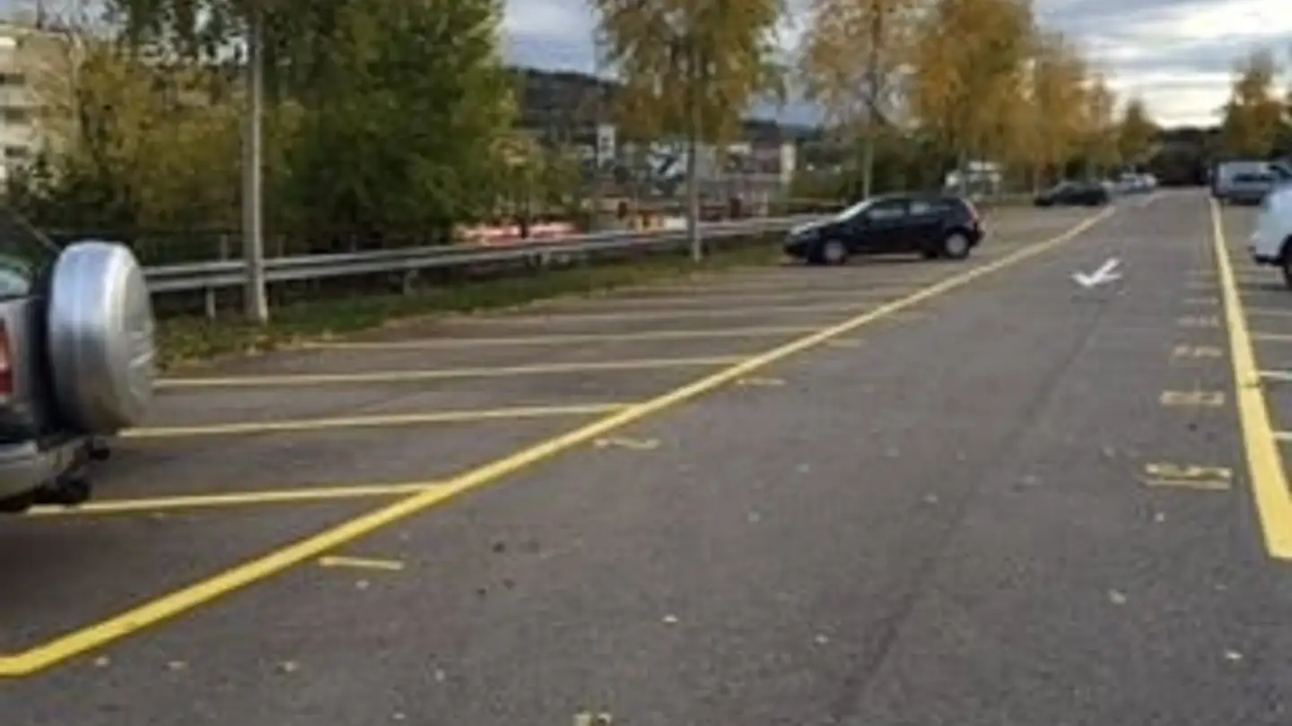 Parcheggio esterno in affitto - Hochstrasse 20, 8200 Schaffhausen