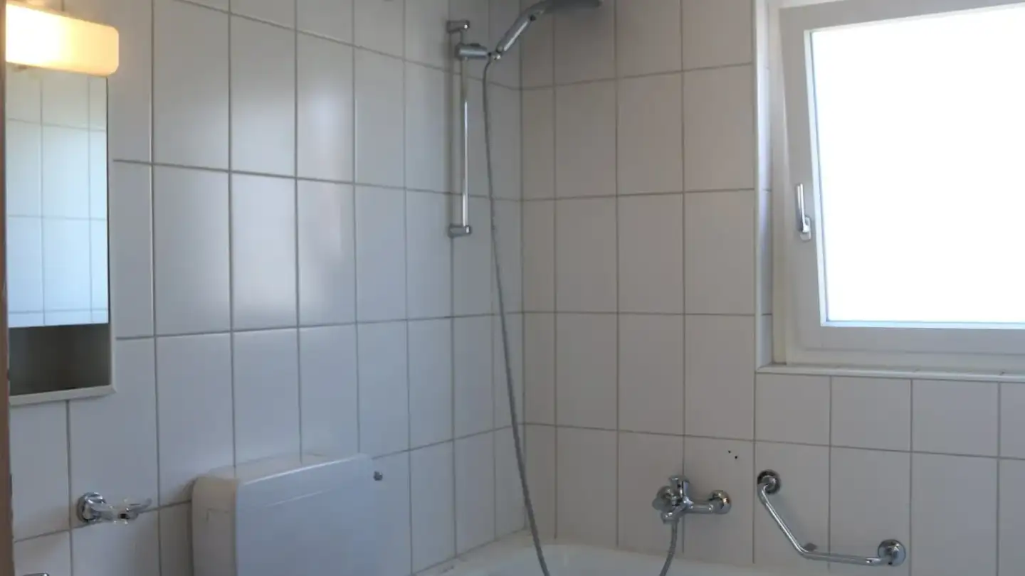 Attic flat for rent - Ebikonerstrasse 70, 6043 Adligenswil - Photo 4