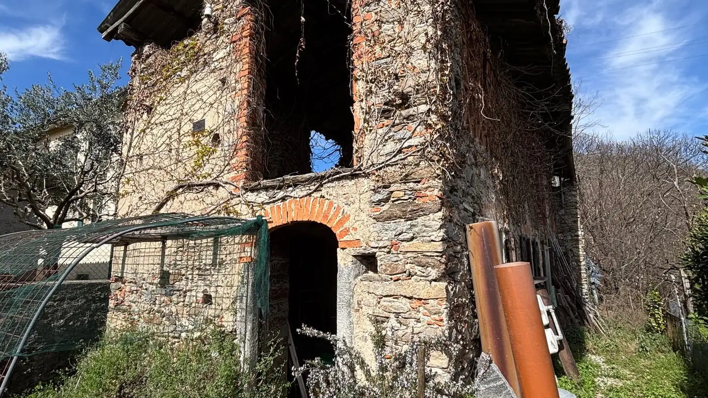 Edificio residenziale in vendita - Contrada Mornée, 6984 Pura - Foto 3