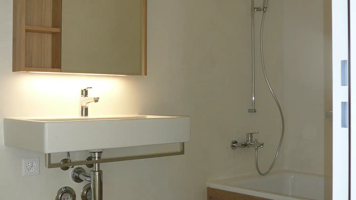 Attic flat for rent - Letz 16B, 8752 Näfels - Photo 3