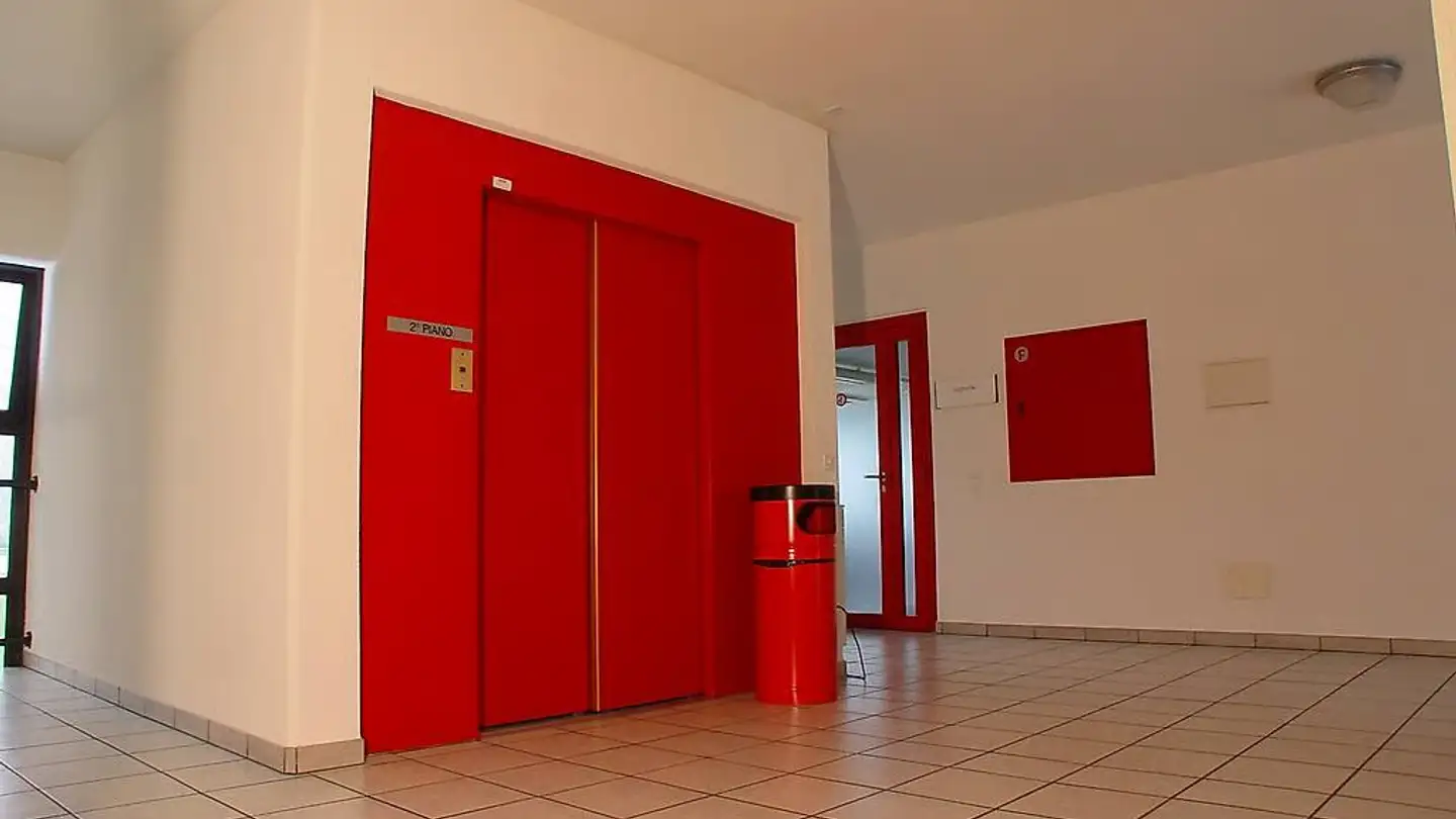 Commerciale in affitto - Via San Gottardo 46, 6593 Cadenazzo - Foto 3