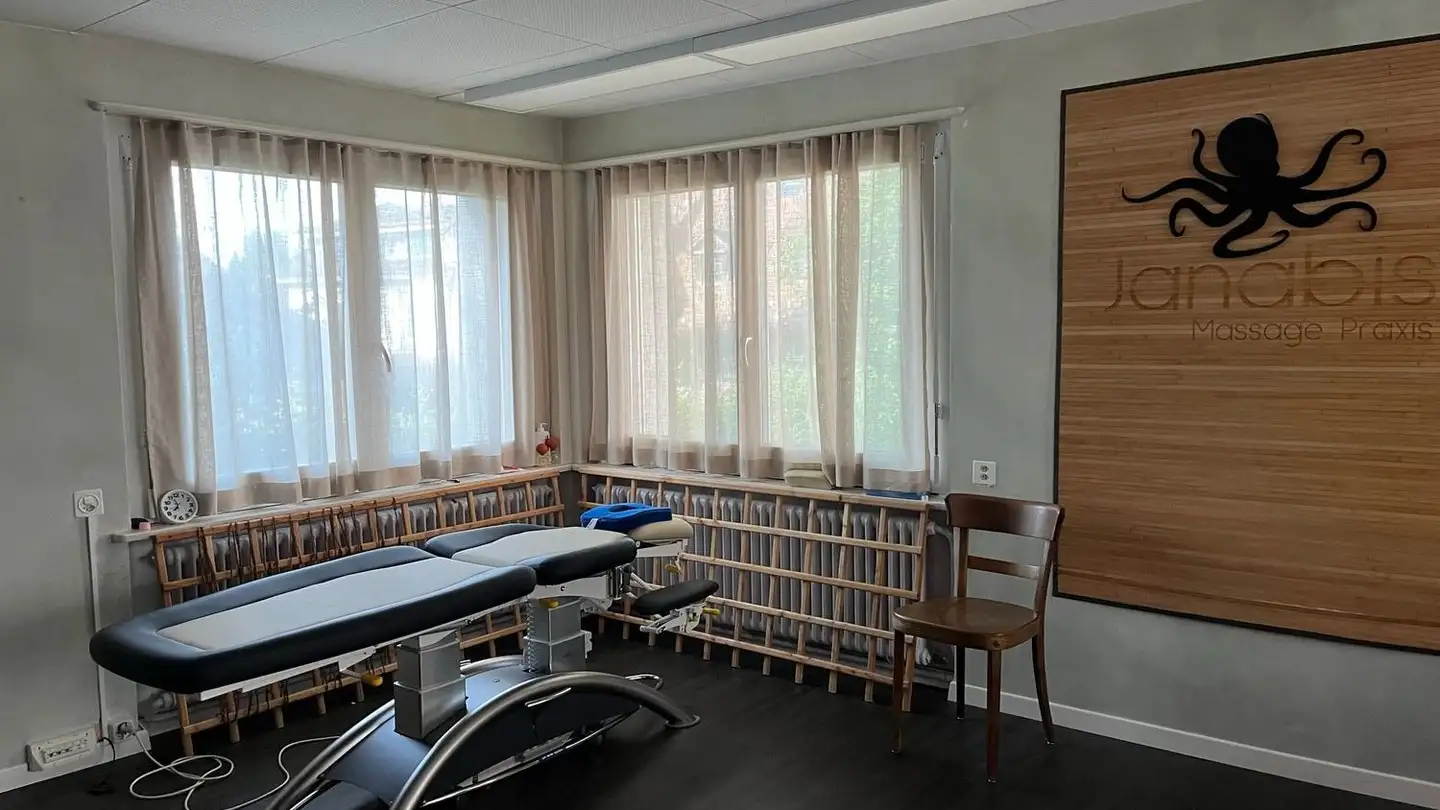 Medical practice for rent - Oberdorfstrasse 3, 8340 Hinwil
