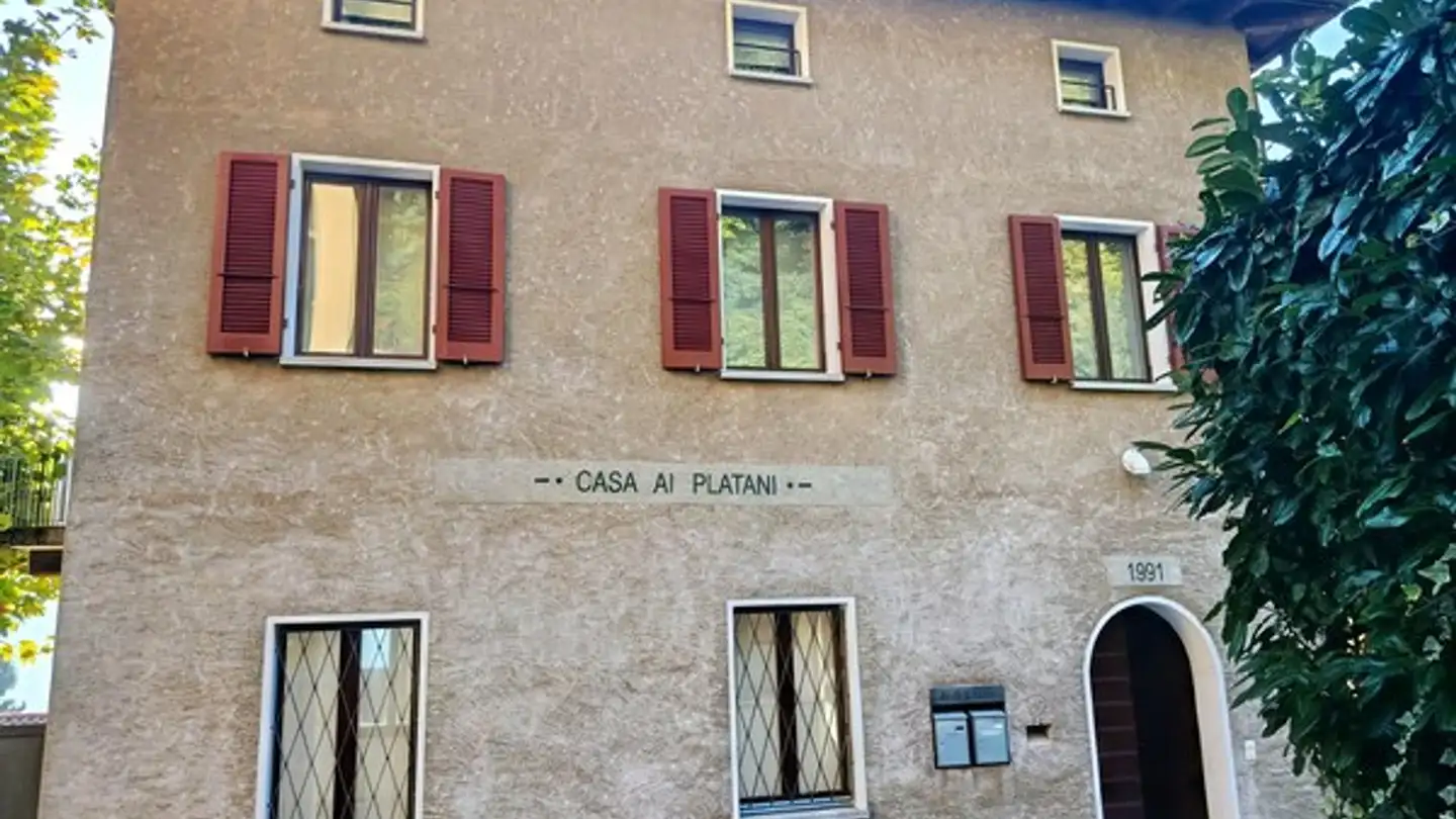 Casa singola in vendita - 6927 Agra - Photo 2