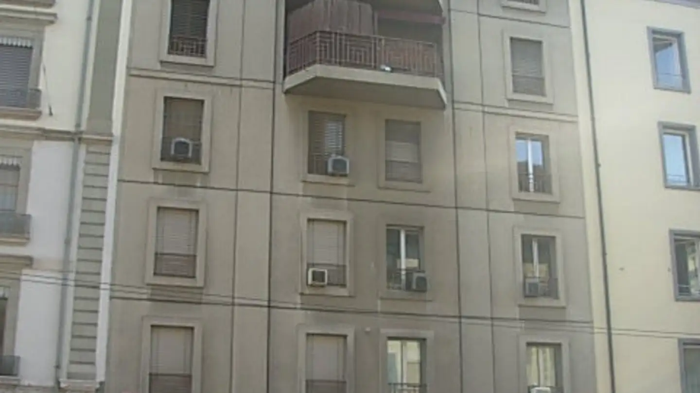 Commercial à louer - Rue De Chantepoulet 10, 1201 Genève