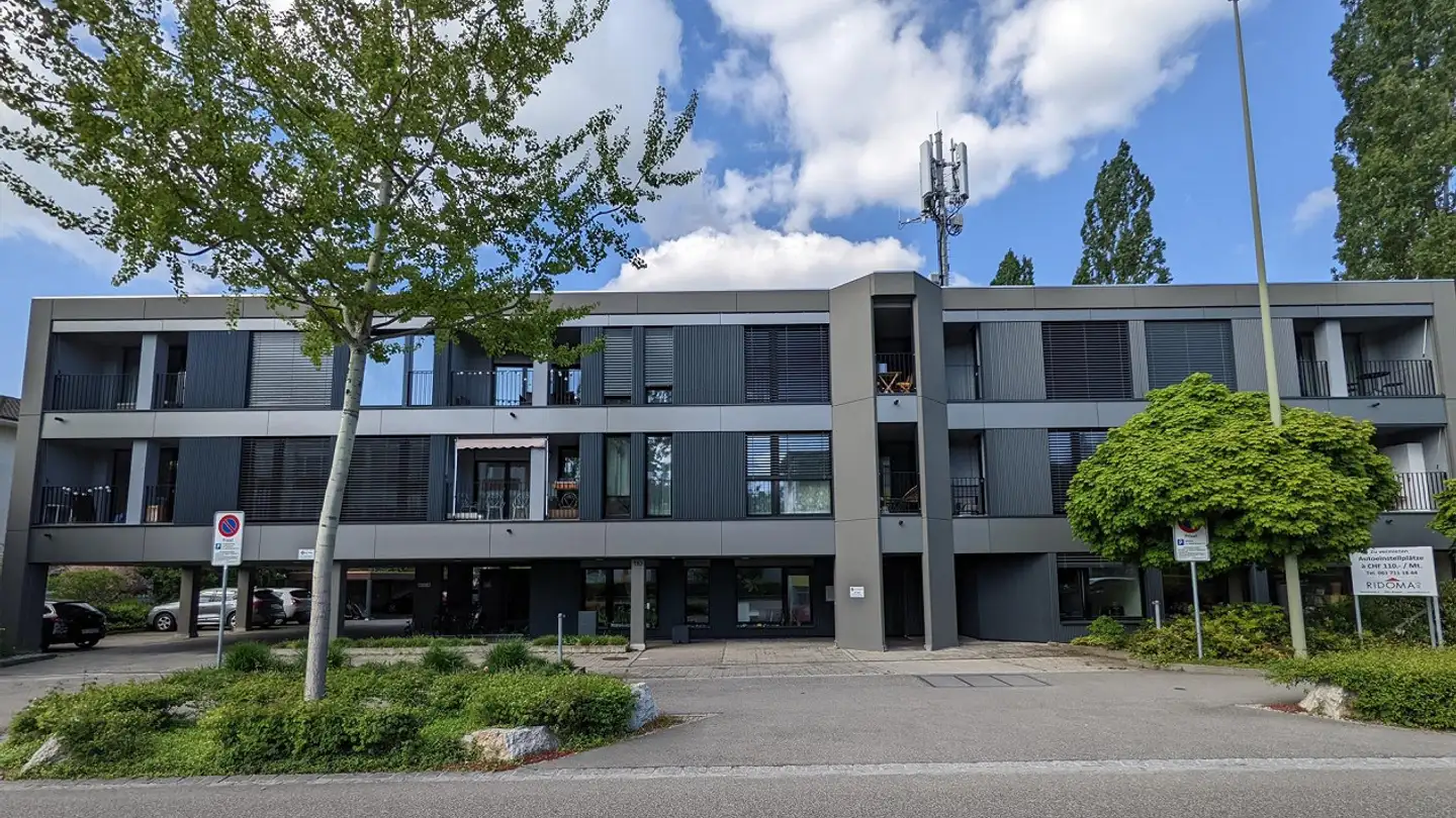 Place de parking souterraine à louer - Sankt Jakob-Strasse 110, 4132 Muttenz