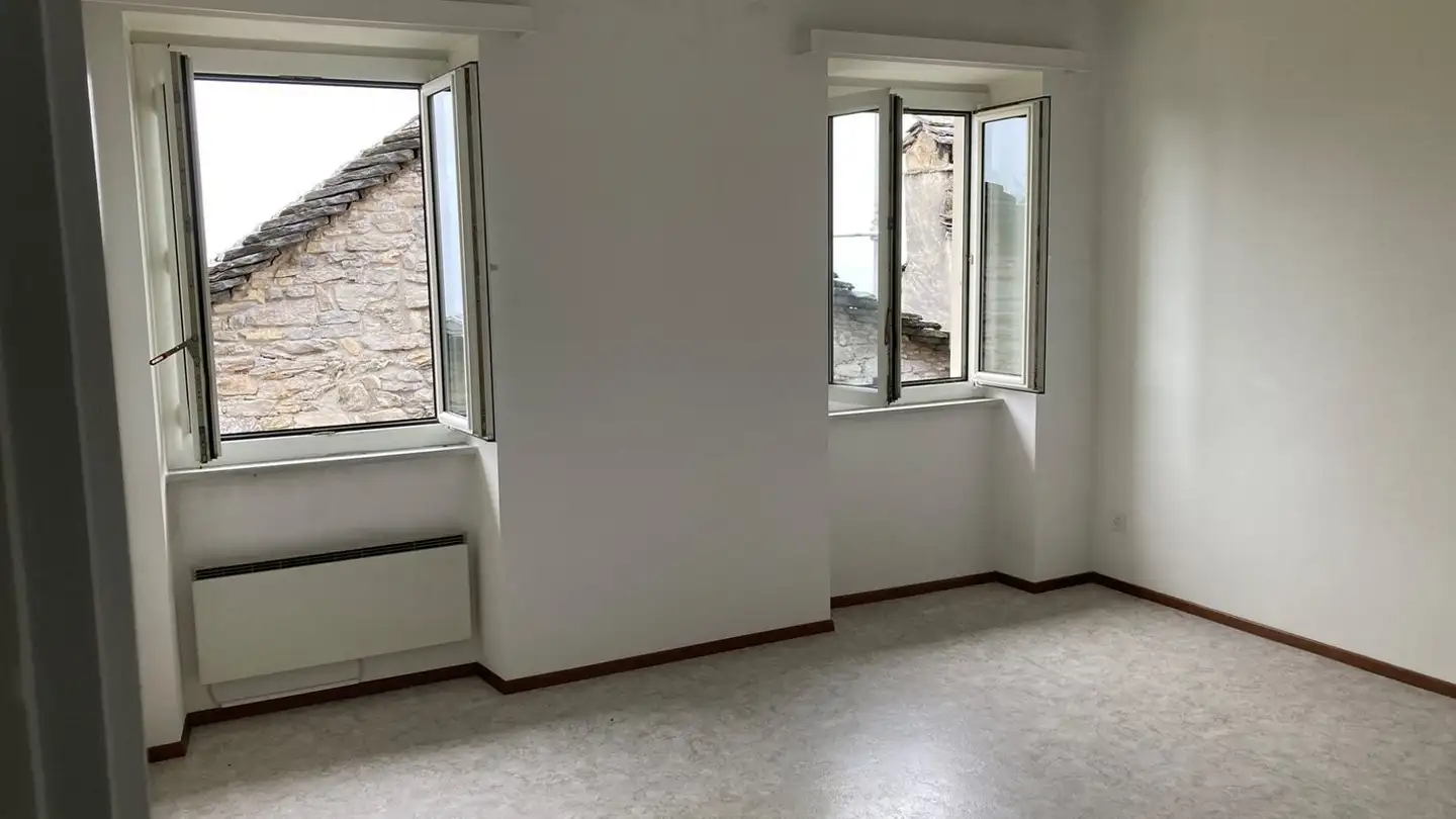Apartment for rent - Salita Sassello 1, 6645 Brione sopra Minusio