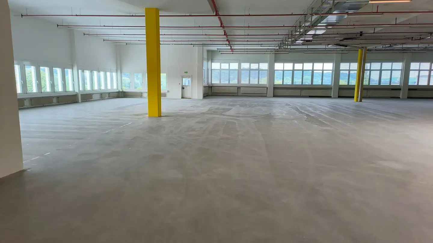 Commercial for rent - Mönchmattweg 5, 5035 Unterentfelden - Photo 2